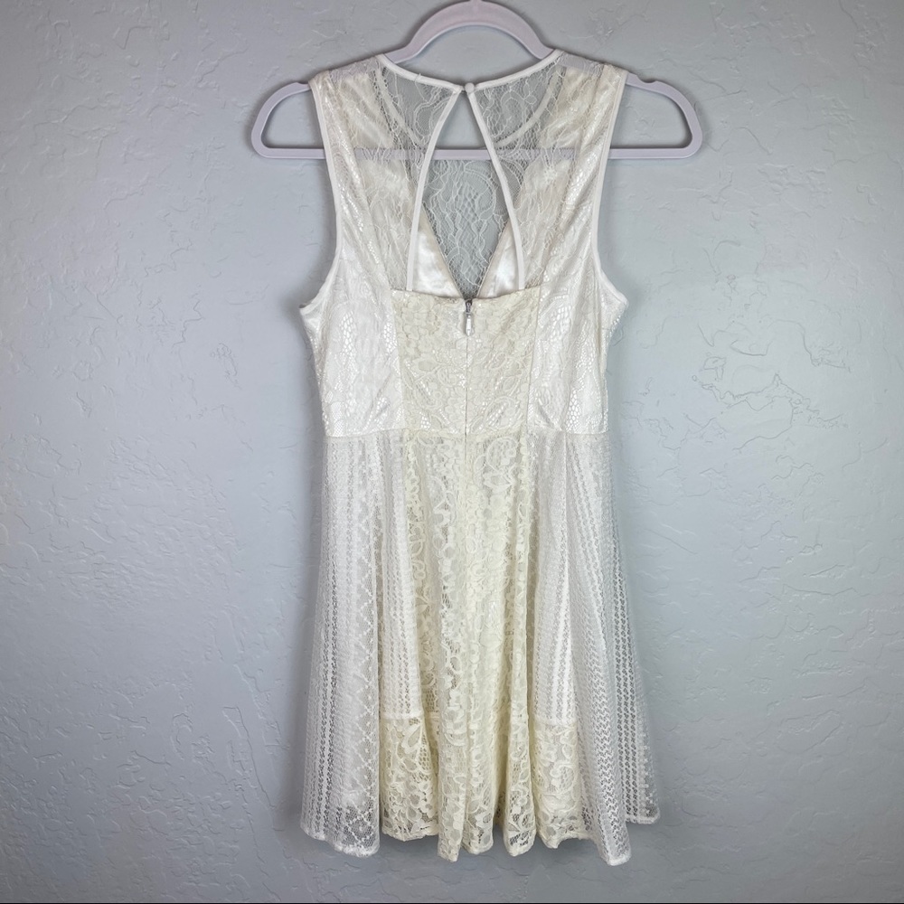 BCBGeneration Lace Fit Flare Sleeveless Backless Mini Dress White Cream 2 - Picture 12 of 12